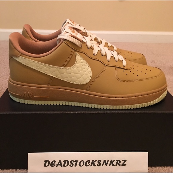 Nike Other - Nike Air Force 1 '07 LV8